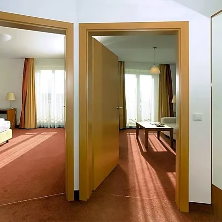 호텔 Bayerisch Meran 3*